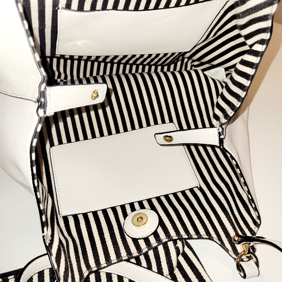 Large White Shoulder Bag - Picture 8 of 14